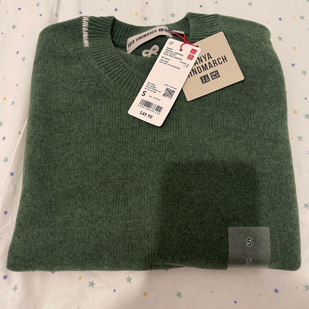 Anya Hindmarch x Uniqlo Premium Lambswool Long Sleeve Crew Neck Sweater